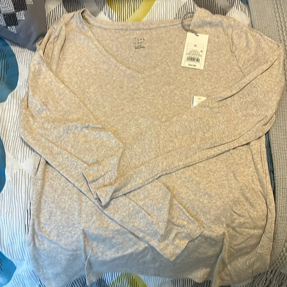Long Sleeve V Neck tee